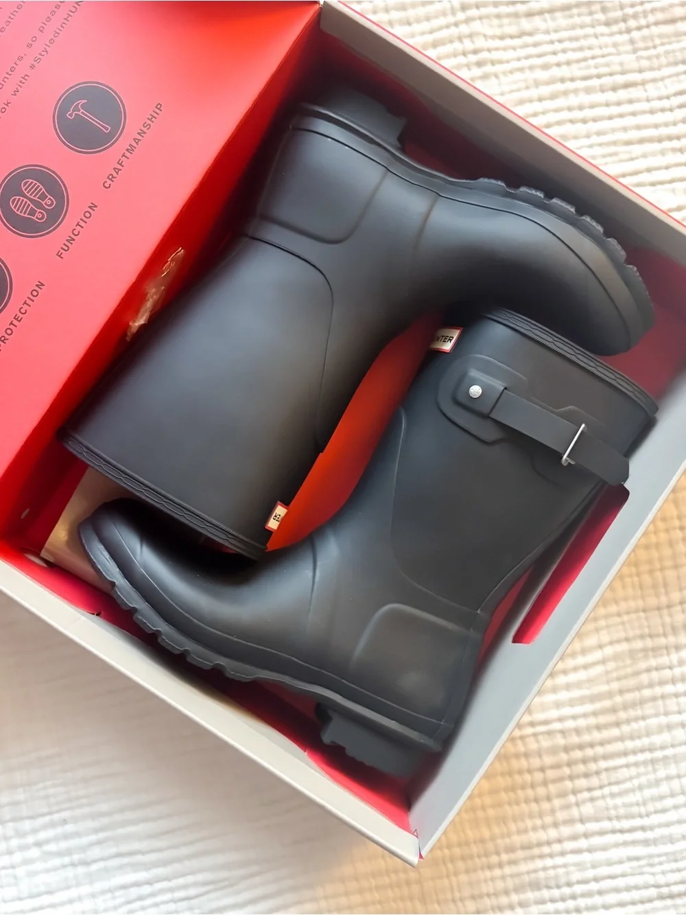 NEW! Hunter Black Classic Short Boot